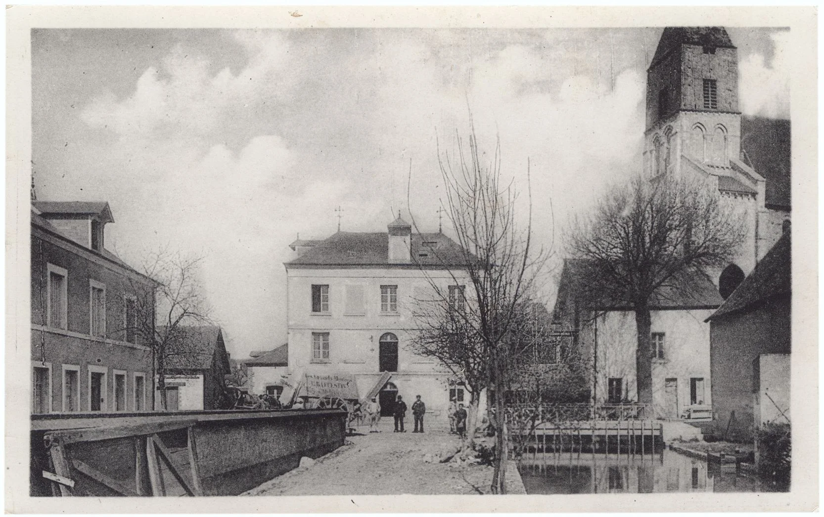 Carte postale - Les Moulins